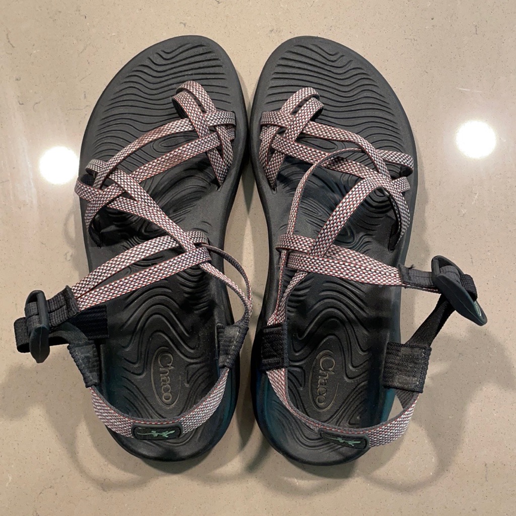 Chaco Toe Loop Sandals 9
